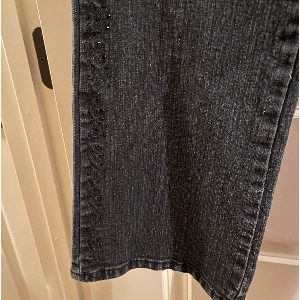 ROZ & ALI Black Bootcut Mid Rise
Stretchy Jeans W sequins/embroidery
Petite 12 - Picture 10 of 14